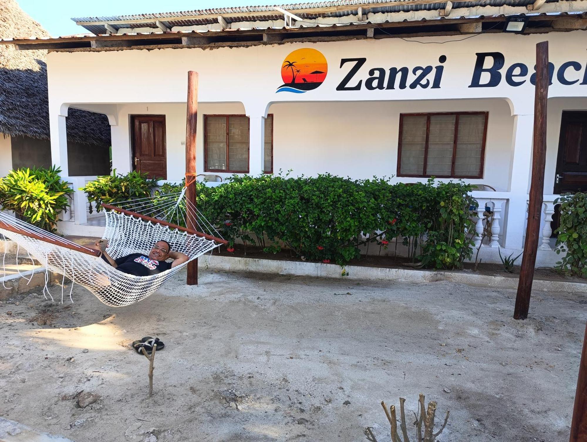 Zanzi Beach Hotel Nungwi Exterior photo